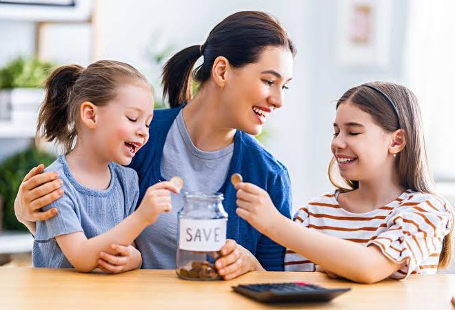 How to Make Your First Budget as a Teenager