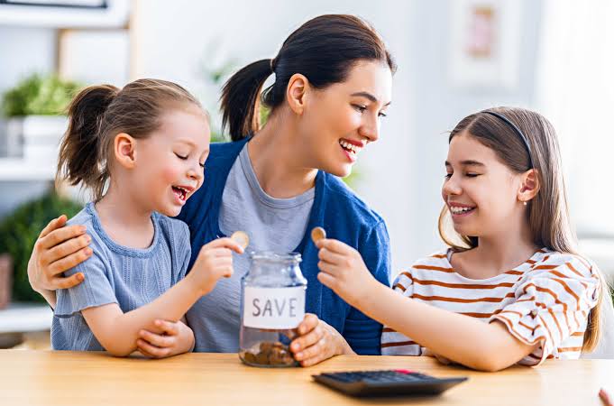 How to Make Your First Budget as a Teenager
